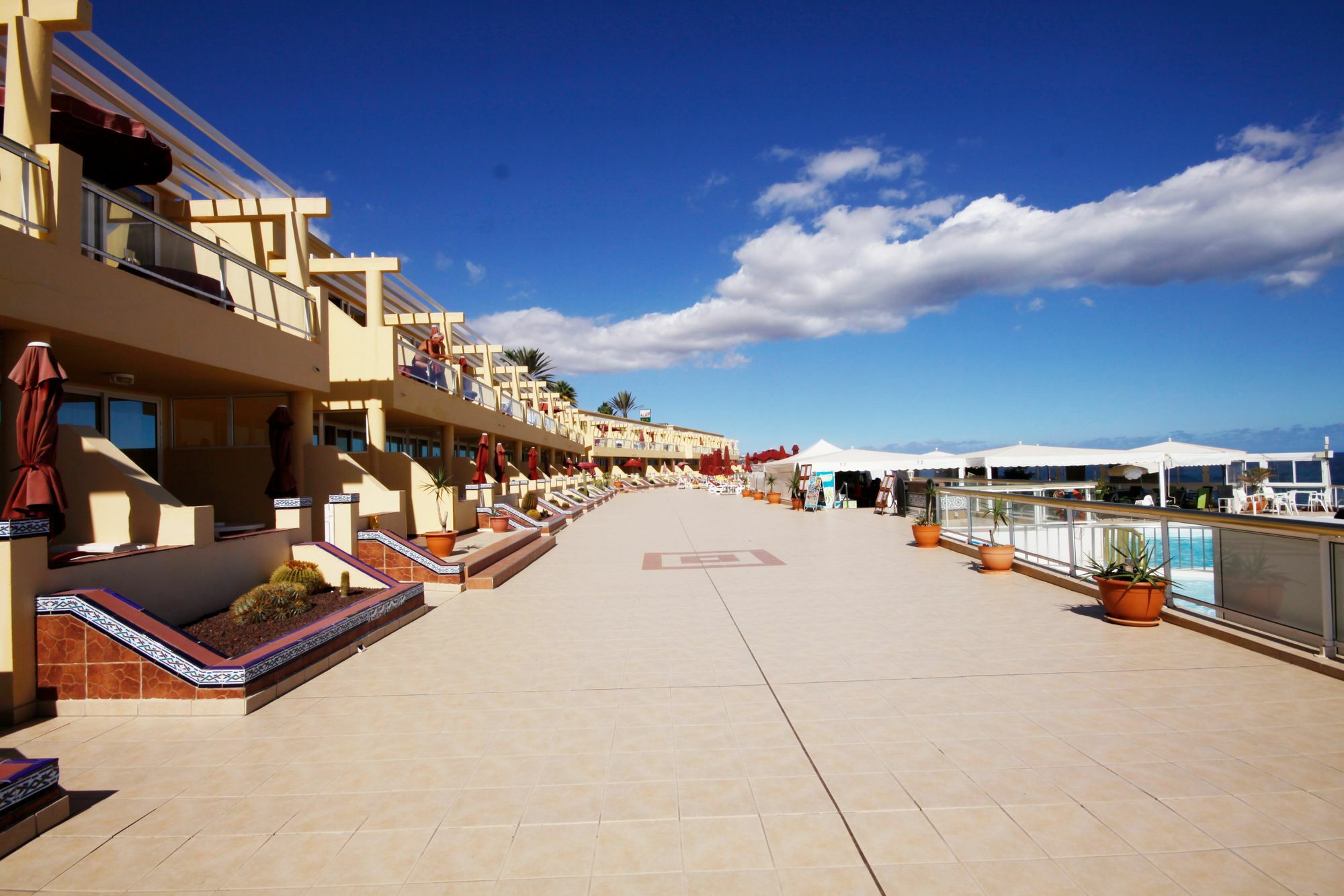 Atlantic Beach Club 普拉亚戴尔雷安格莱斯 外观 照片